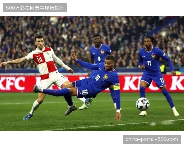 德尚轮换阵容导致中场失控，法国队下半场被科特迪瓦的高位压迫战术逆转